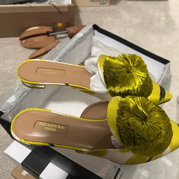 Size 41 - Aquazzura Powder Puff Pompom Lime Green/Yellow Mules - Picture 15 of 16